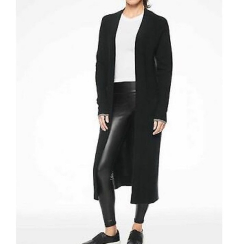 Athleta Transit Wrap